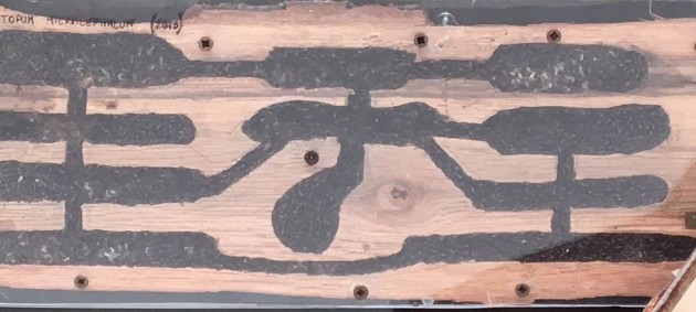 Formicaio in legno di quercia il 4 novembre 2017; formiche in lento movimento e covata notevolmente diminuita.