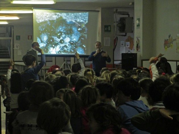 E' dura tenere a bada 120 bambini scatenati...